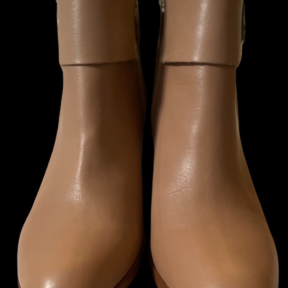 DKNY Telo Ankle Buff Boot Sizes 6, 6.5, 8 - Picture 7 of 7